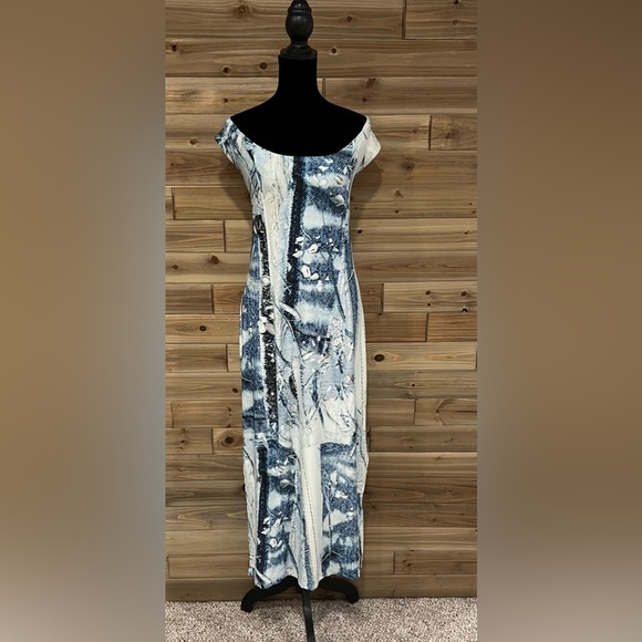 HILDUR YEOMAN The Off Shoulder Dress in Denim Patch - Picture 4 of 14